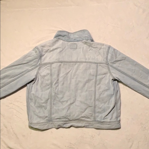 American Eagle light wash denim jacket - Picture 2 of 3